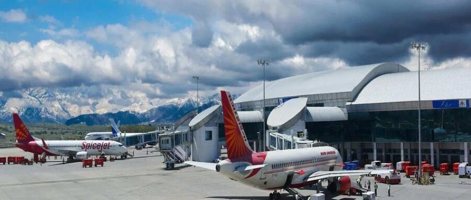 srinagar-airport-Day-171762407335159333406714